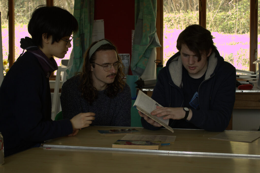 Examining Cudham archives in German